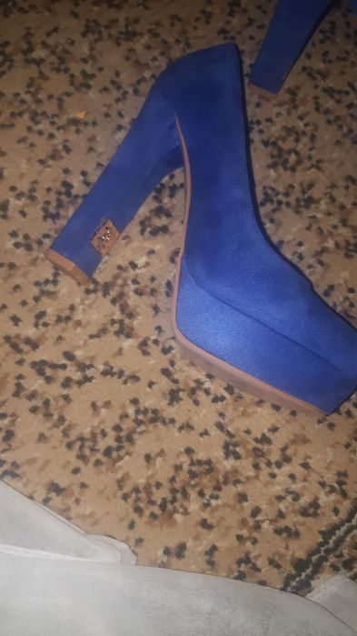 Туфли новые замшевые