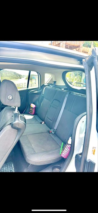 Vand Ford B-Bax 2014  2600 €