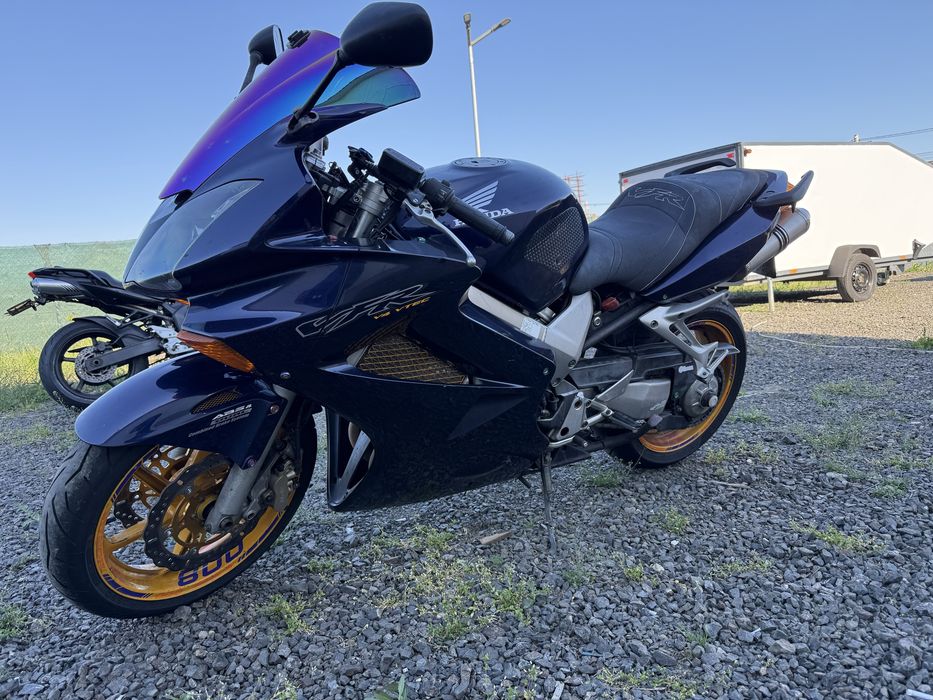 Honda VFR 800 VTEC