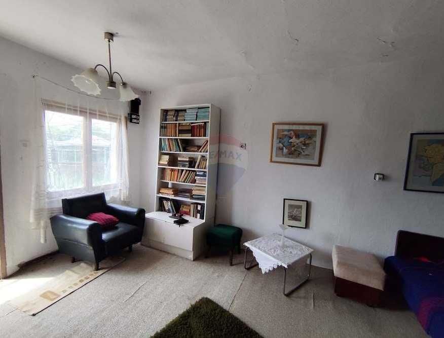 Продава се Къща в Добрич, Автогара - 527 кв.м за 342 €/кв.м - Снимка #7