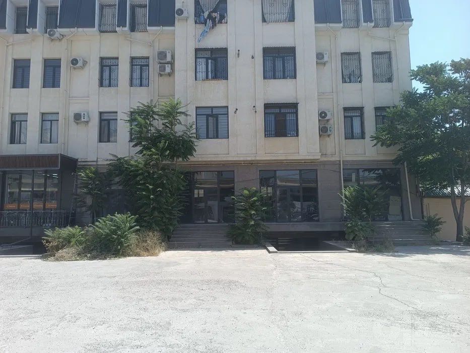 Продается ком-помещение сергили метро R23