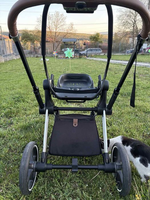 Шаси Cybex Priam 4 Chrome Brown с основа за седалка