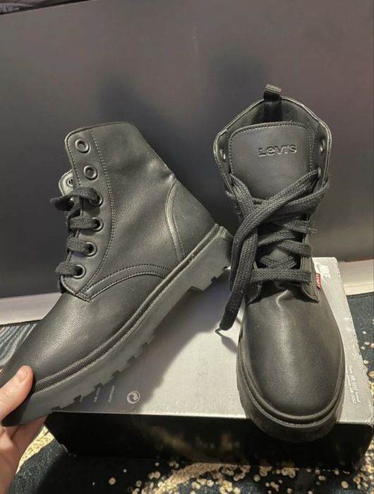 Bocanci Levi’s originali confortabili si calitativi