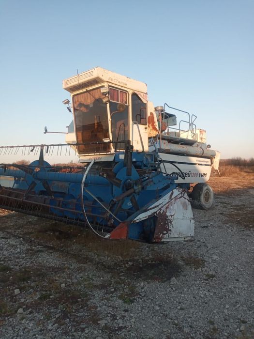 Продам комбайн .