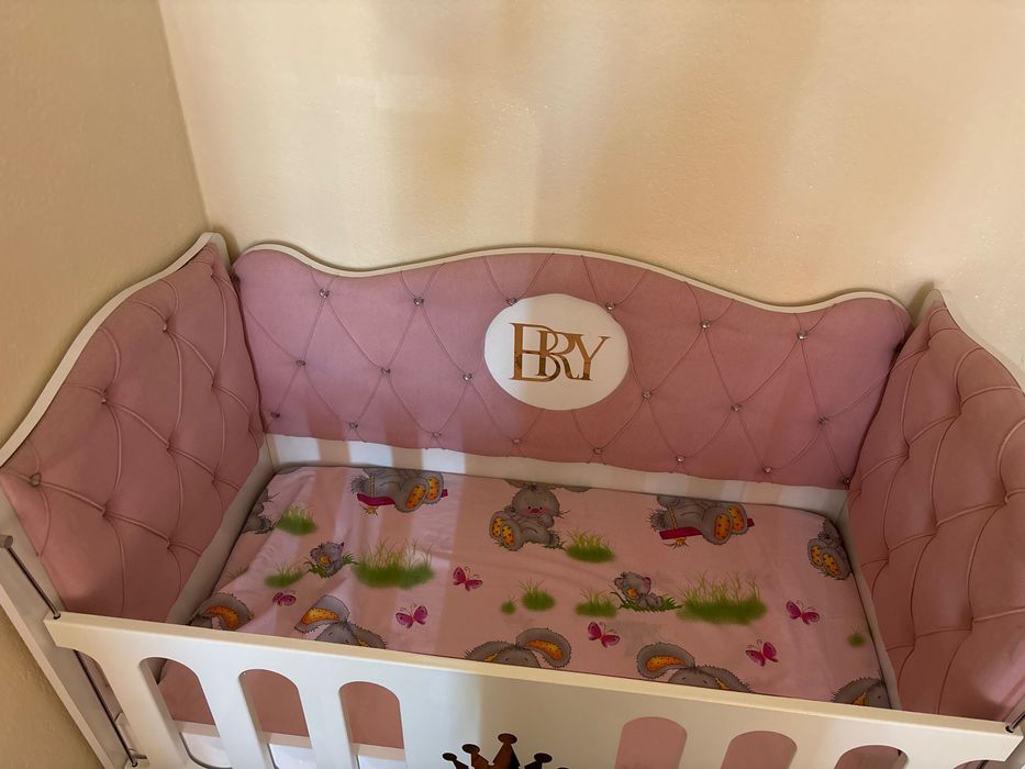 Продава се детско легло  няма следи от употреба 180 лв