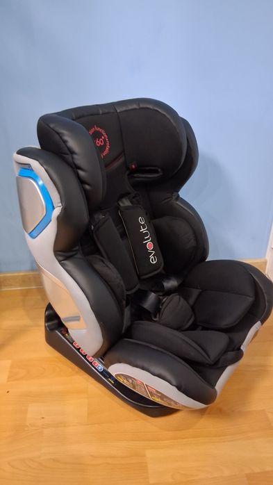 CHIPOLINO Стол за кола 0-36 кг. EVOLUTE ISOFIX 360° КАРБОН