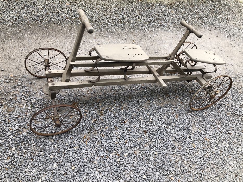 Bicicletă vechi de colecție