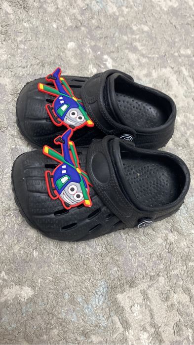 Шлепки на малышей, новые