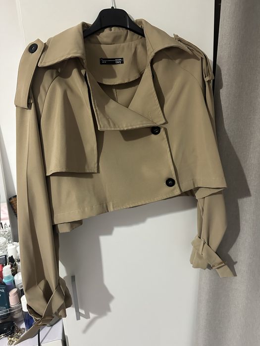 Къс шлифер модел на Zara