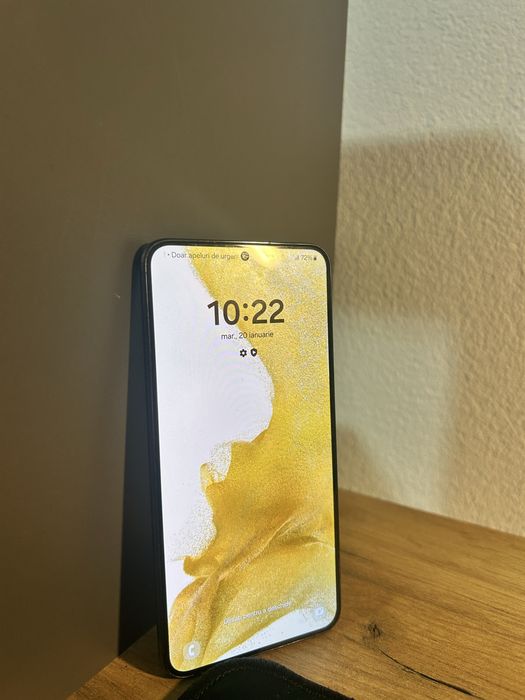 Samsung s22  + 256gb