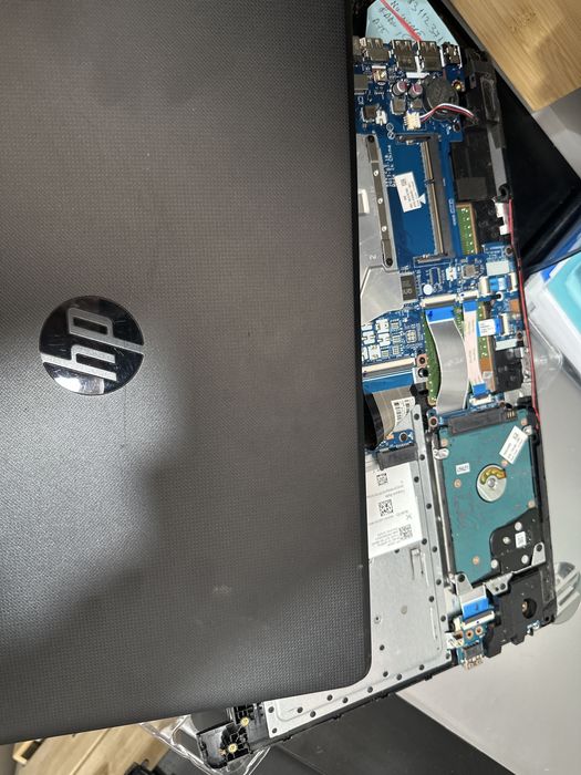 Dezmembrez Laptop Hp 15-ra060nq