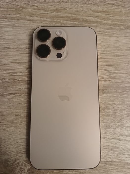 Продается Iphone 16 pro max