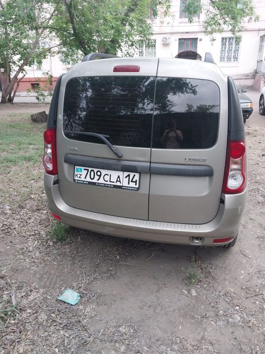 Продам Автомобиль Лада ларгус 2014год