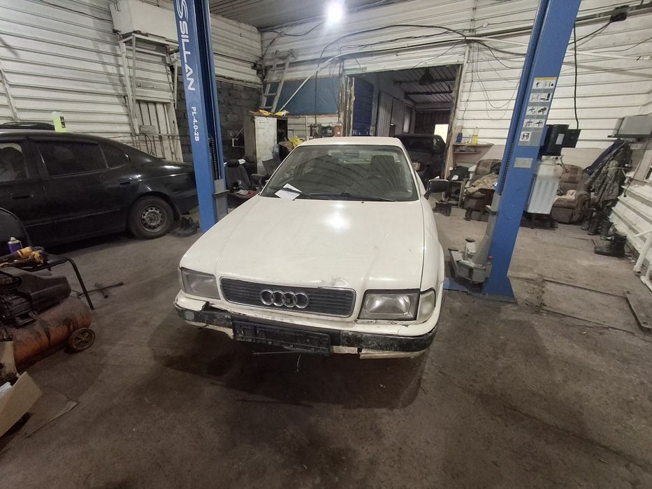 Продаю ауди 80 B4