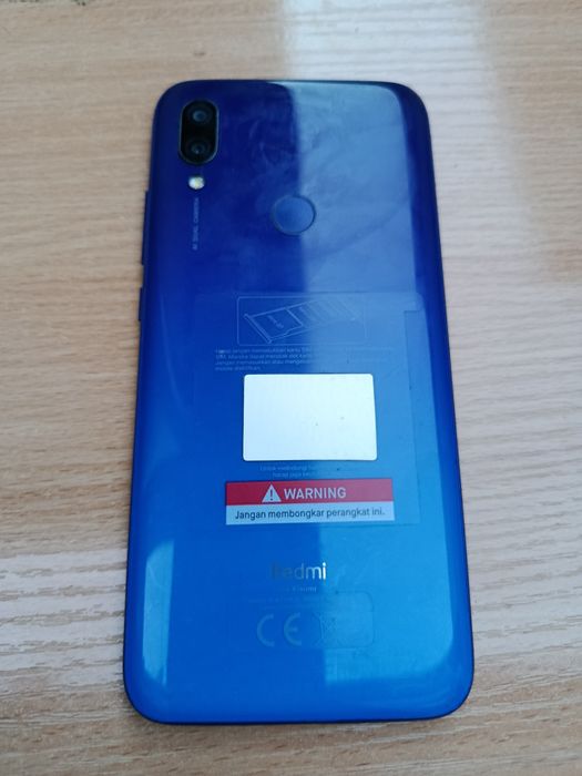 Redmi 7 va W&O telefon sotiladi.