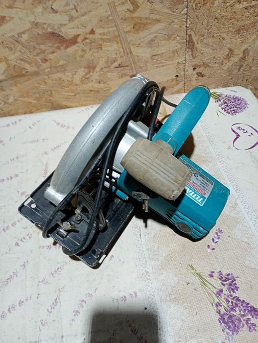 Fierăstrău circular de mana TOTAL