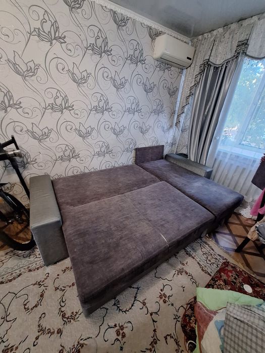 Продам диван б/у
