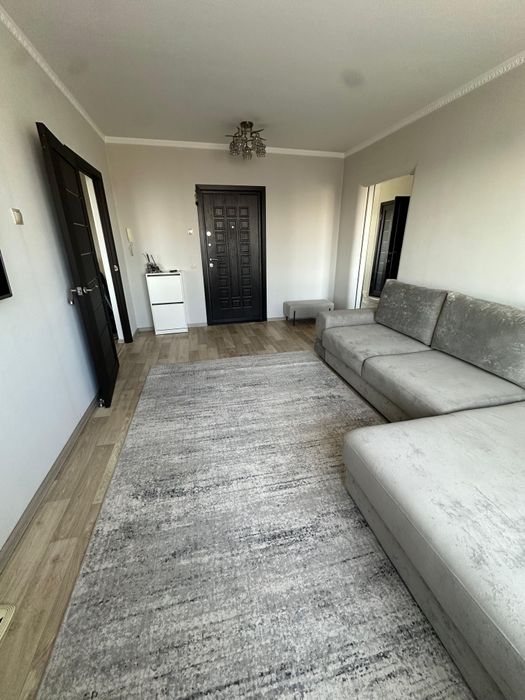 Сдам 2х ком квартиру