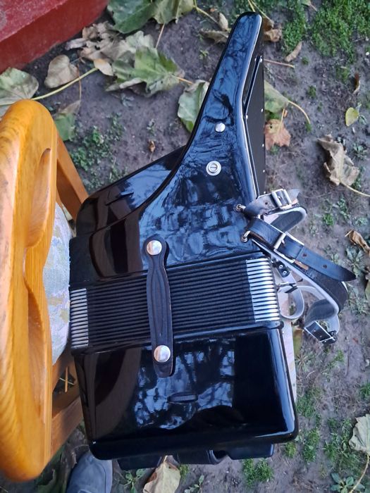 Acordeon Weltmeister Consona,96 basi.