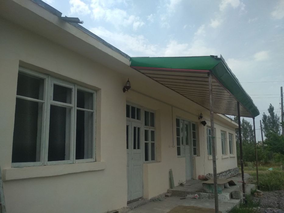 Нотурар бинолар сотилади. Хохловчилар бўлса алохида ҳам сотилади