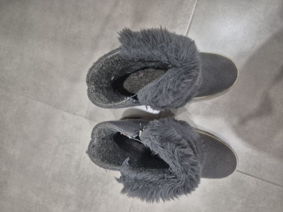 Продам валенки 35 р