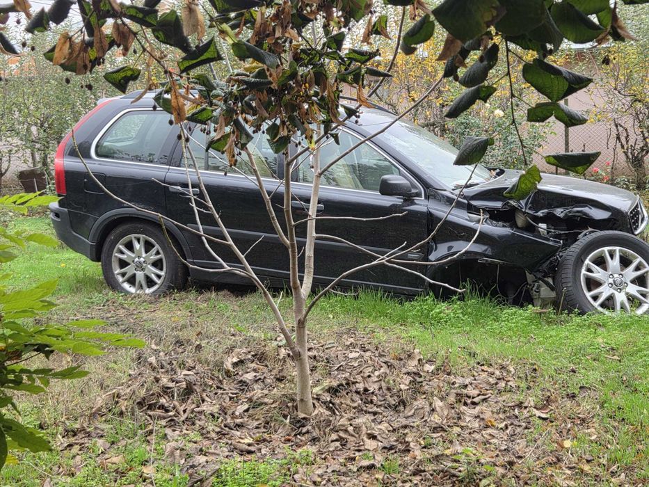 Vand Volvo Xc90 pentru dezmembrari