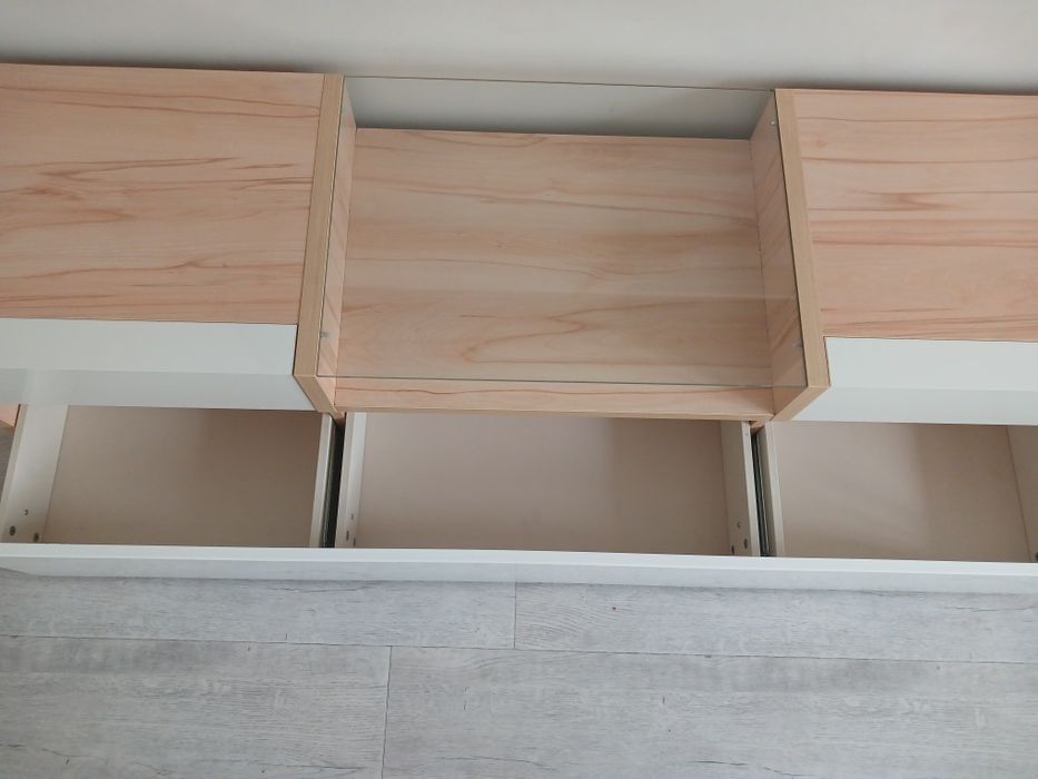 Продам красивую тумбу под тв