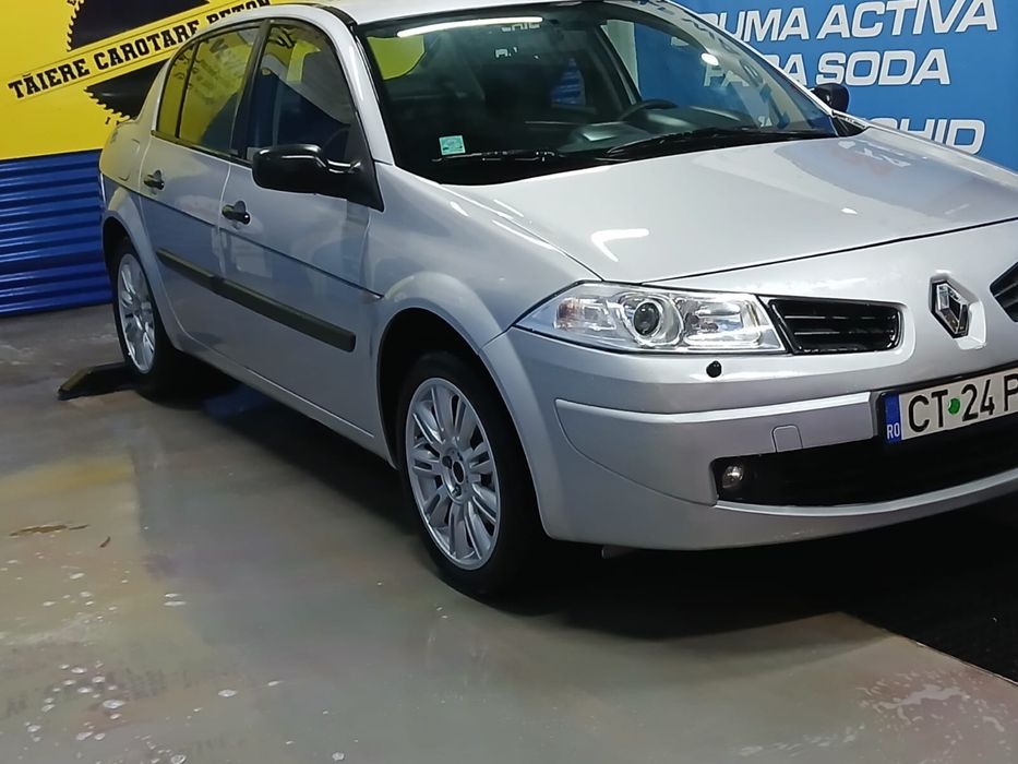 Renou megan 2 15 dci