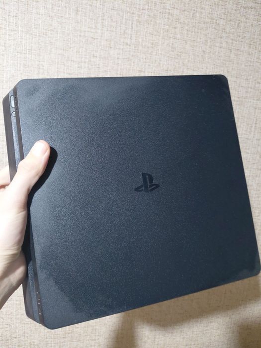 Playstation 4 slim 1tb