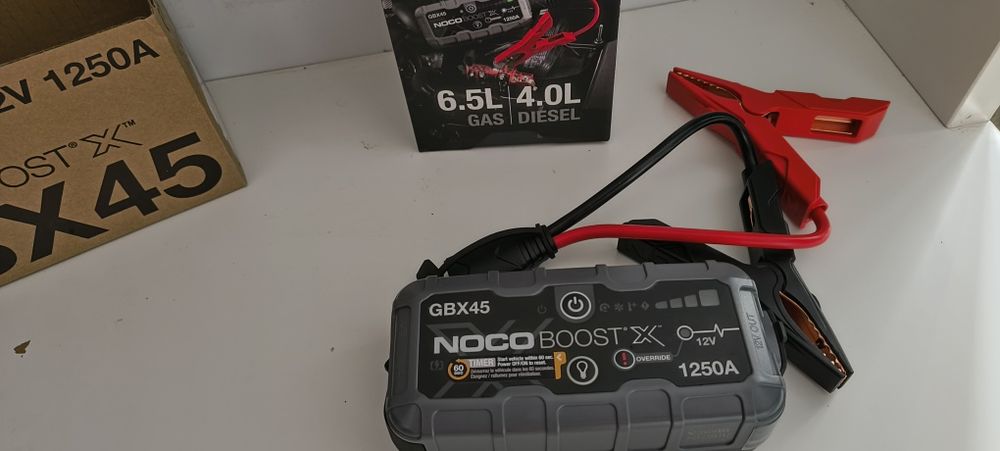 Бустер за стартиране на акумулатори NOCO Boost GBX45