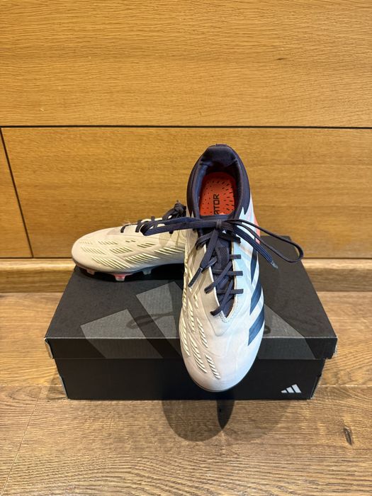 Детски бутонки Adidas Predator Elite FG