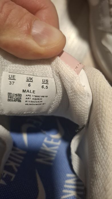 Маратонки   Nike