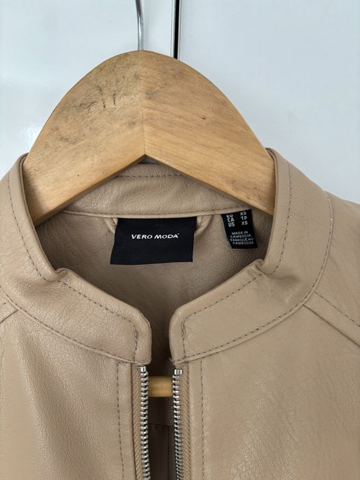 Яке, еко кожа Дамско