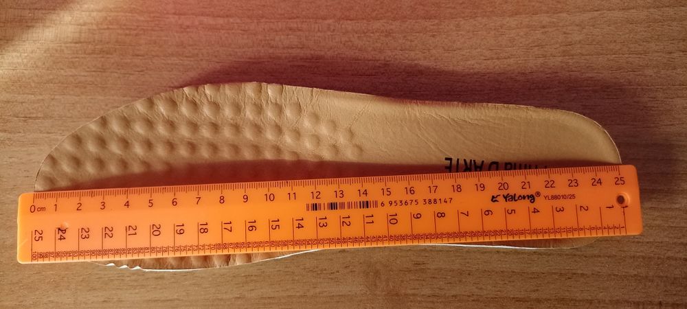 Продам  новые лоферы