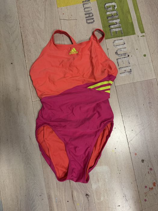 Нови оригинални цели бански nike и ellesse