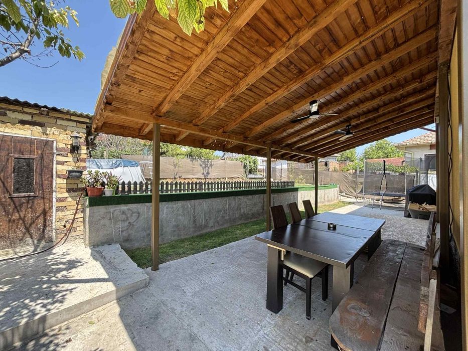 Продава се Къща в с. Червена вода, Област Русе - 140 кв.м за 1929 €/кв.м - Снимка #2