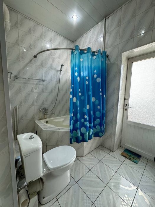 Продам 2/2/3 Ц-1 Детский Мир Сквер Автосалон BYD за Internation school