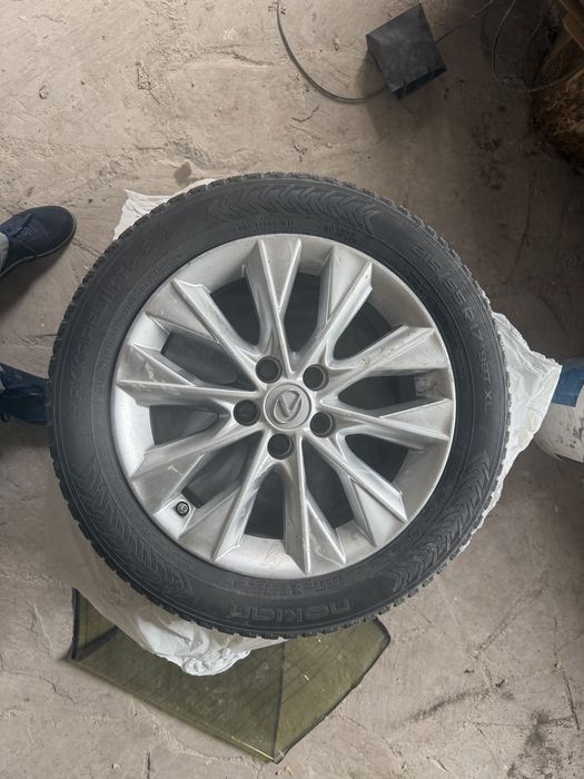 От лексуса ес300гибрид