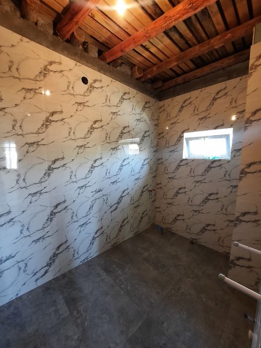 Кафельщик. Укладка кафелья