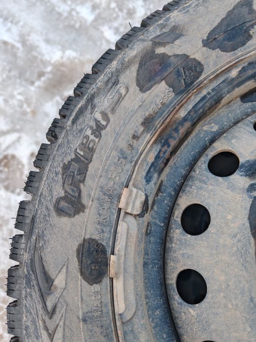 Продам зимние шины с дисками на ВАЗ