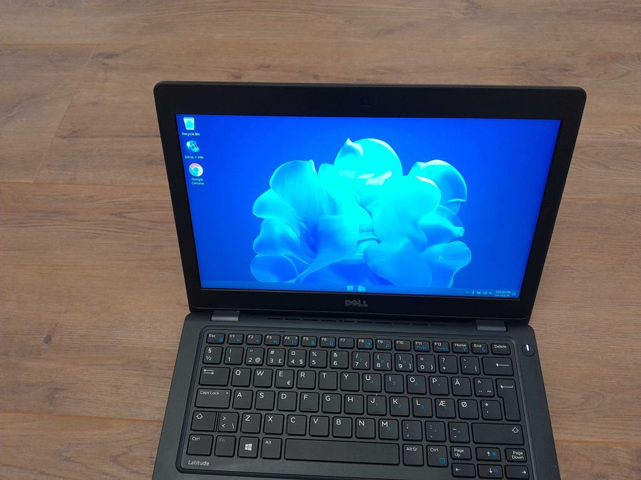 Dell Latitude 5280 , 12,5 " Hd , i5 7300 , 8 gb ddr 4 , 128 gb ssd M2