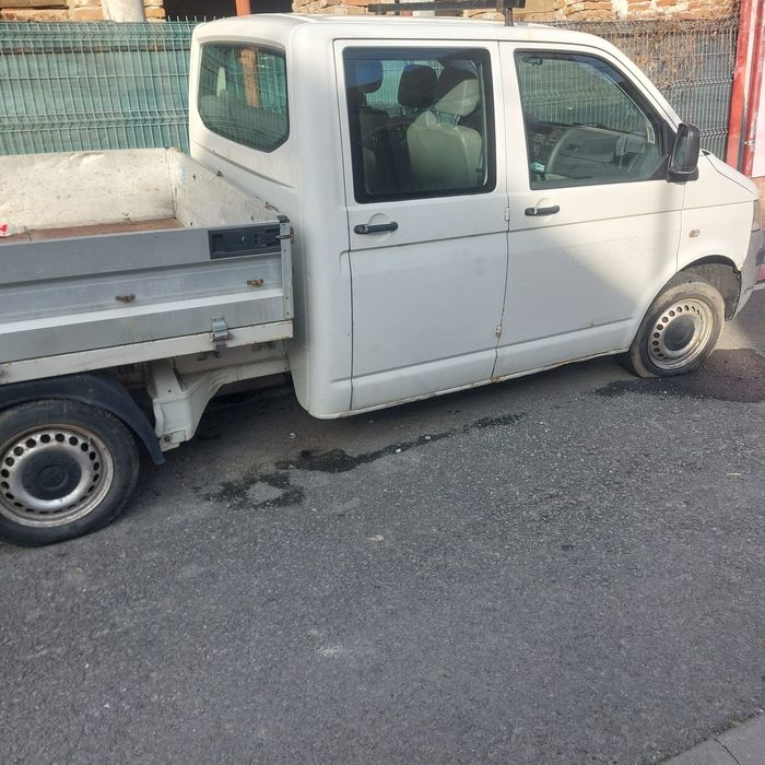 Vând t5 motor defect