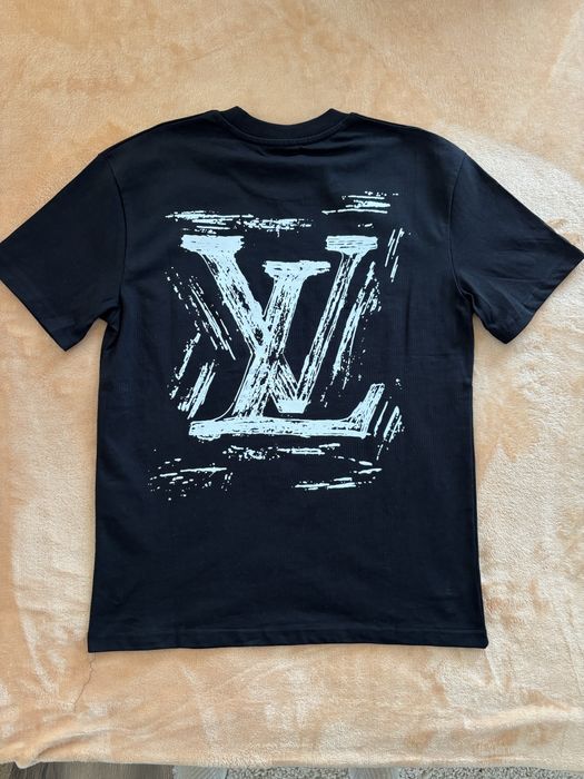 Vând tricou de bărbați