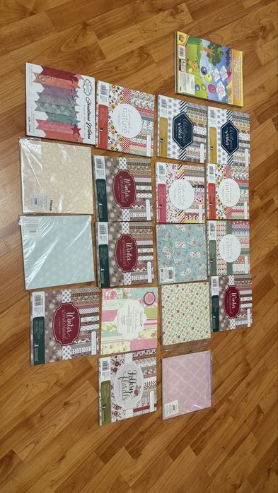 Цветна хартия за картички и покани