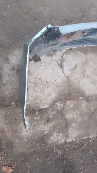 Бампер на кароллу 2017г