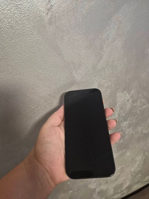 Телефон iPhone 16 pro