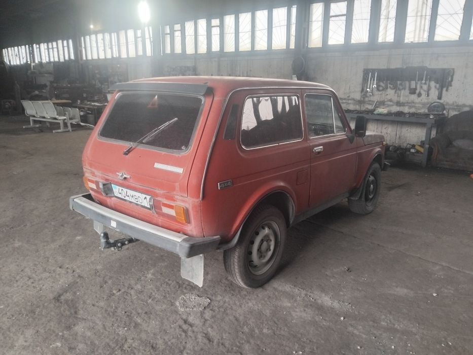 Продам ниву 2121