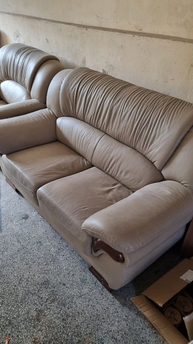 Кожени дивани втора употреба