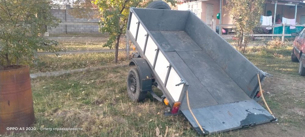 Продам прицеп с документами новый