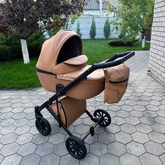 Продавам бебешка количка 2 в 1